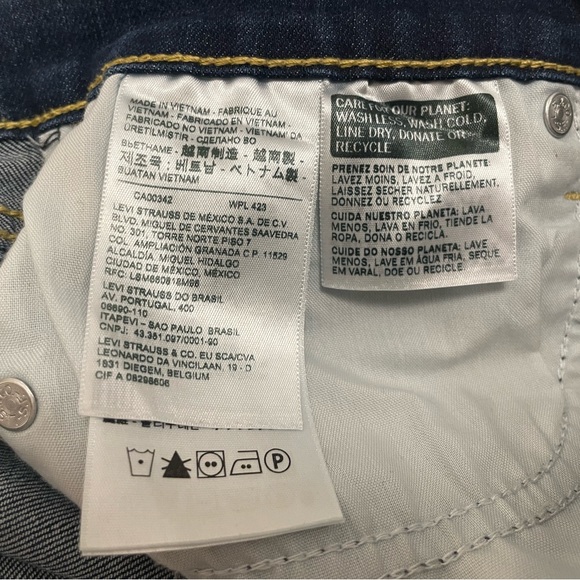 Levi Strauss & Co Jeans - Picture 7 of 10